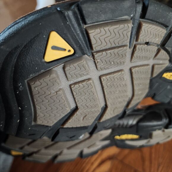 KEEN Sandals Women Size 10.5 Brown Leather Sandals Slip on Flip Flop - Picture 5 of 8